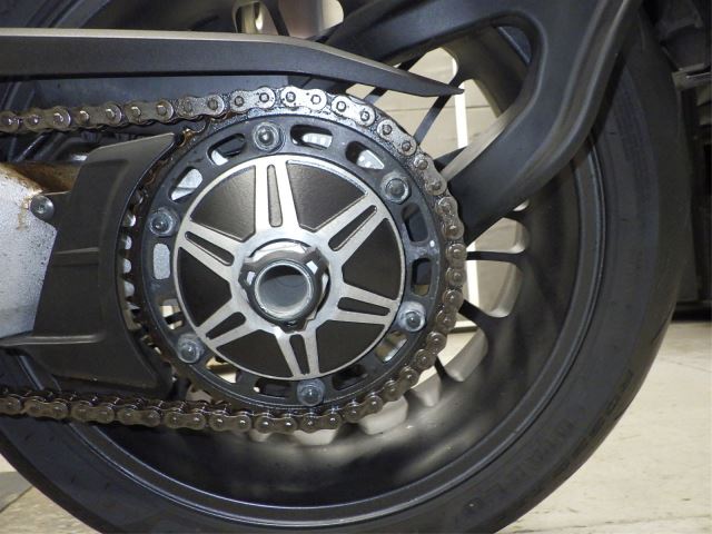 Задняя часть